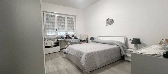 Apartamento de 3 dormitorios en Sesto San Giovanni, Italy No. 364977 17