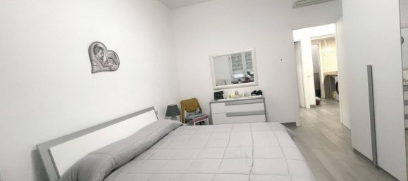 Apartamento de 3 dormitorios en Sesto San Giovanni, Italy No. 364977 20