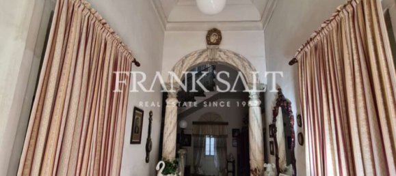 Moradia em banda T5 em Xewkija, Malta N.º 640 4