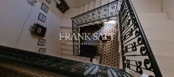 Moradia em banda T5 em Xewkija, Malta N.º 640 11