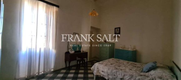 Moradia em banda T5 em Xewkija, Malta N.º 640 16