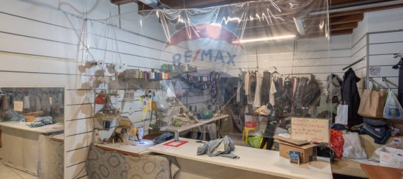 2 rooms Commercial property in Brescia, Italy No. 356206 10