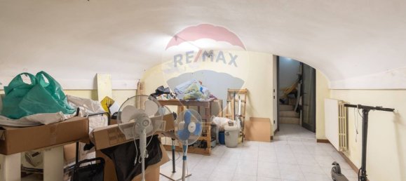 2 rooms Commercial property in Brescia, Italy No. 356206 4