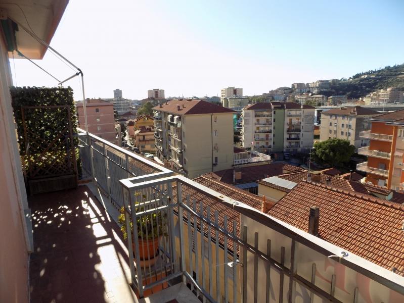 4-Zimmer Wohnung in Imperia, Italy, Nr. 237358