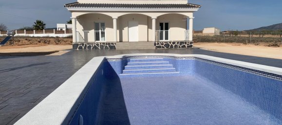 4 bedrooms Villa in Pinoso, Spain No. 11719 2