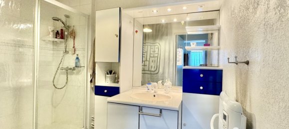 Apartamento de 2 dormitorios en Anglet, France No. 99062 12