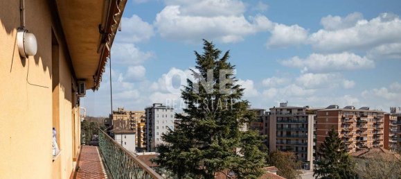 Apartamento de 5 habitaciónes en Monza, Italy No. 38945 23