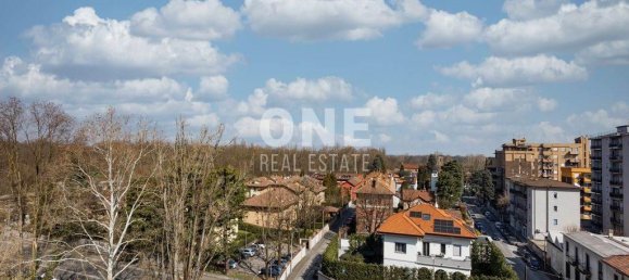 Apartamento de 5 habitaciónes en Monza, Italy No. 38945 21