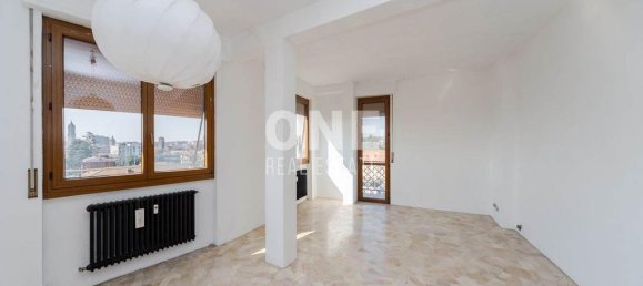 Apartamento de 5 habitaciónes en Monza, Italy No. 38945 6