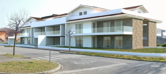 3 rooms Apartment in Calusco d'Adda, Italy No. 129536 2