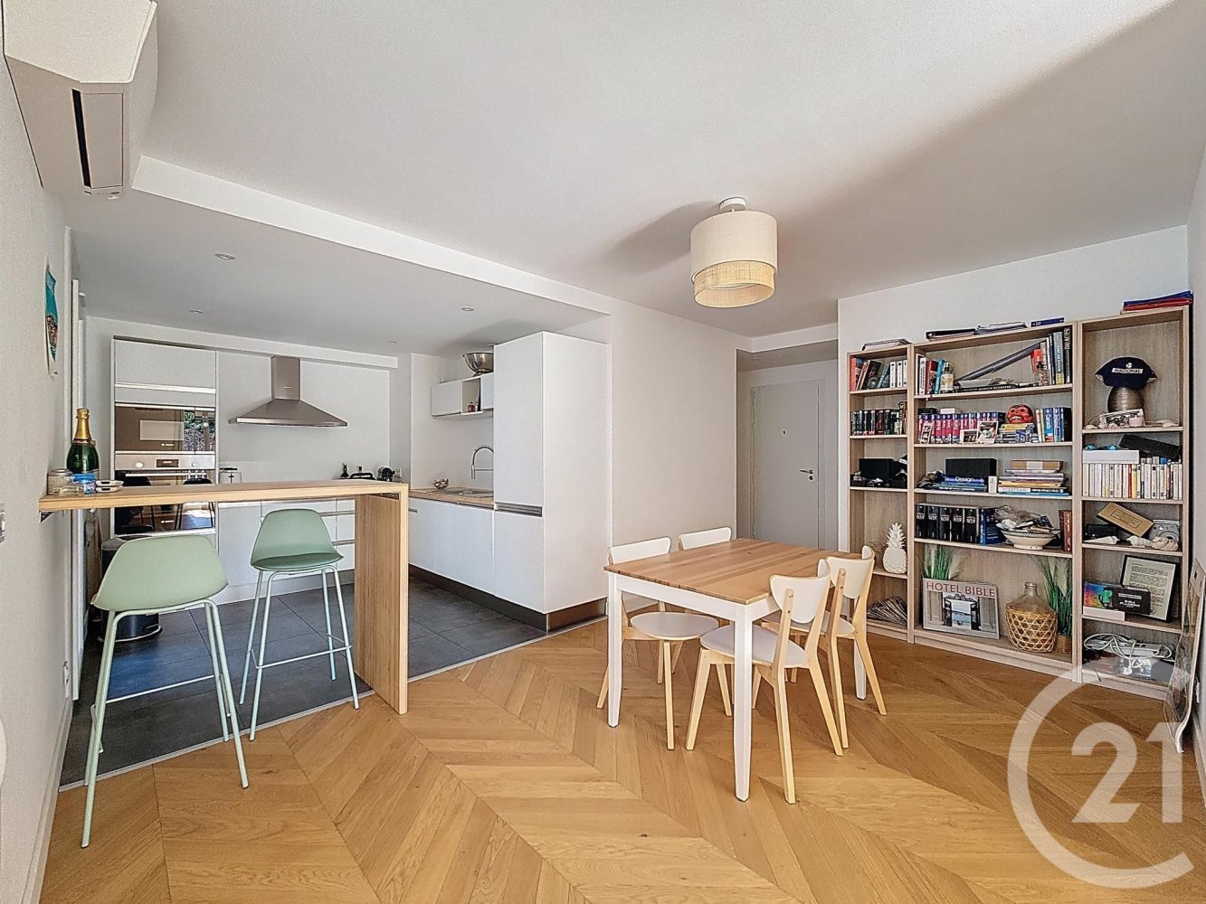 1 bedroom Apartment in Marseille, France No. 319322