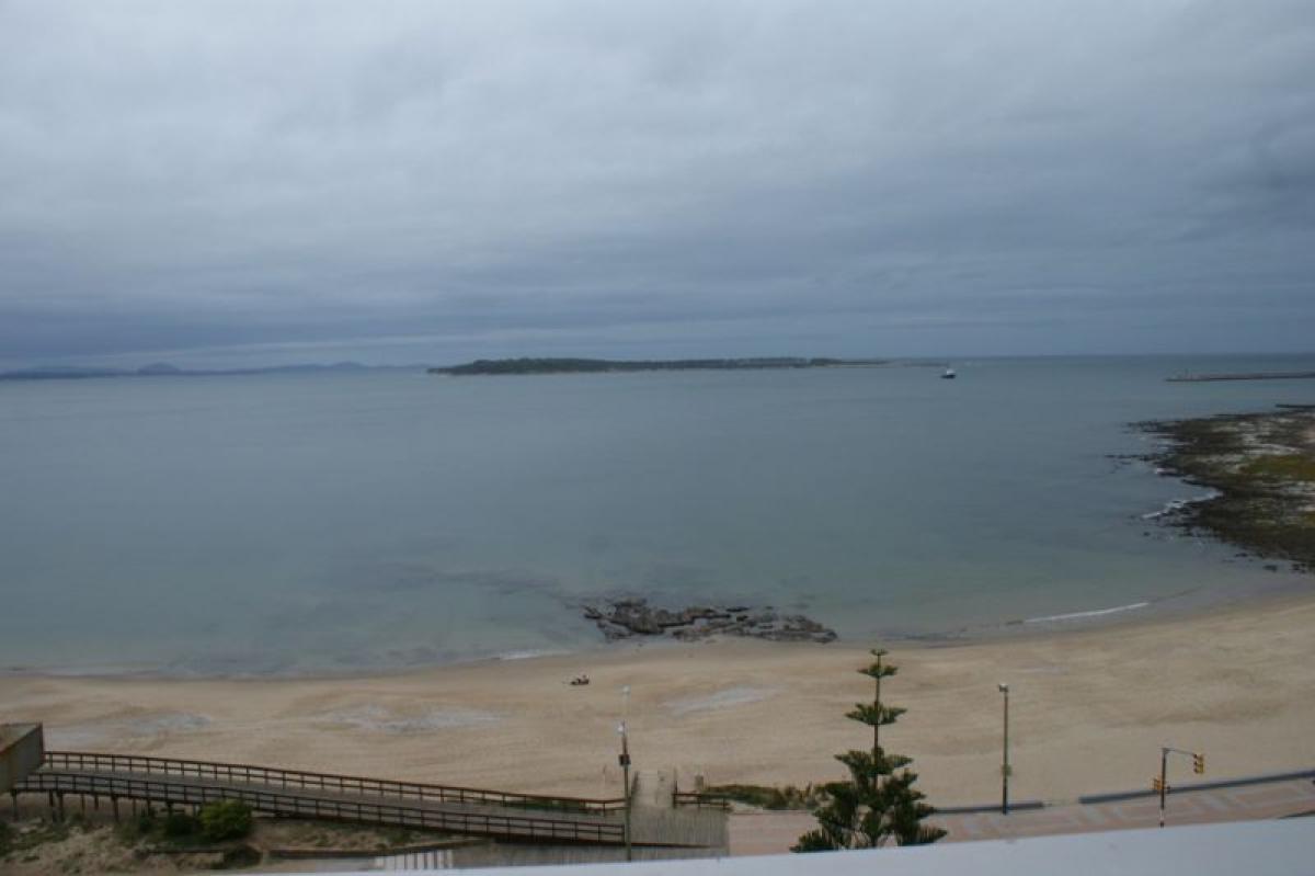 3 bedrooms Apartment in Maldonado, Uruguay No. 3654