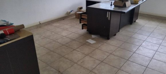 5-salle Entrepôt à Latina, Italy No. 335251 4