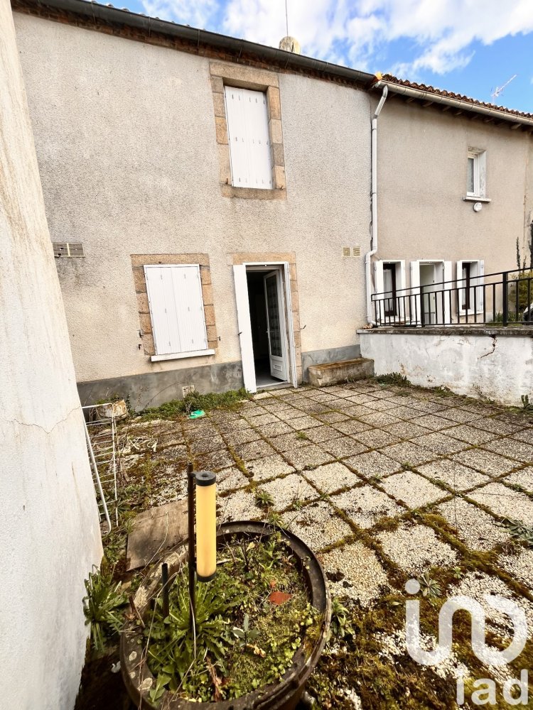 Casa T5 em Bressuire, France N.º 108549