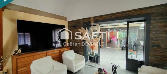 4 Schlafzimmer Haus in Roeulx, France, Nr. 254610 2