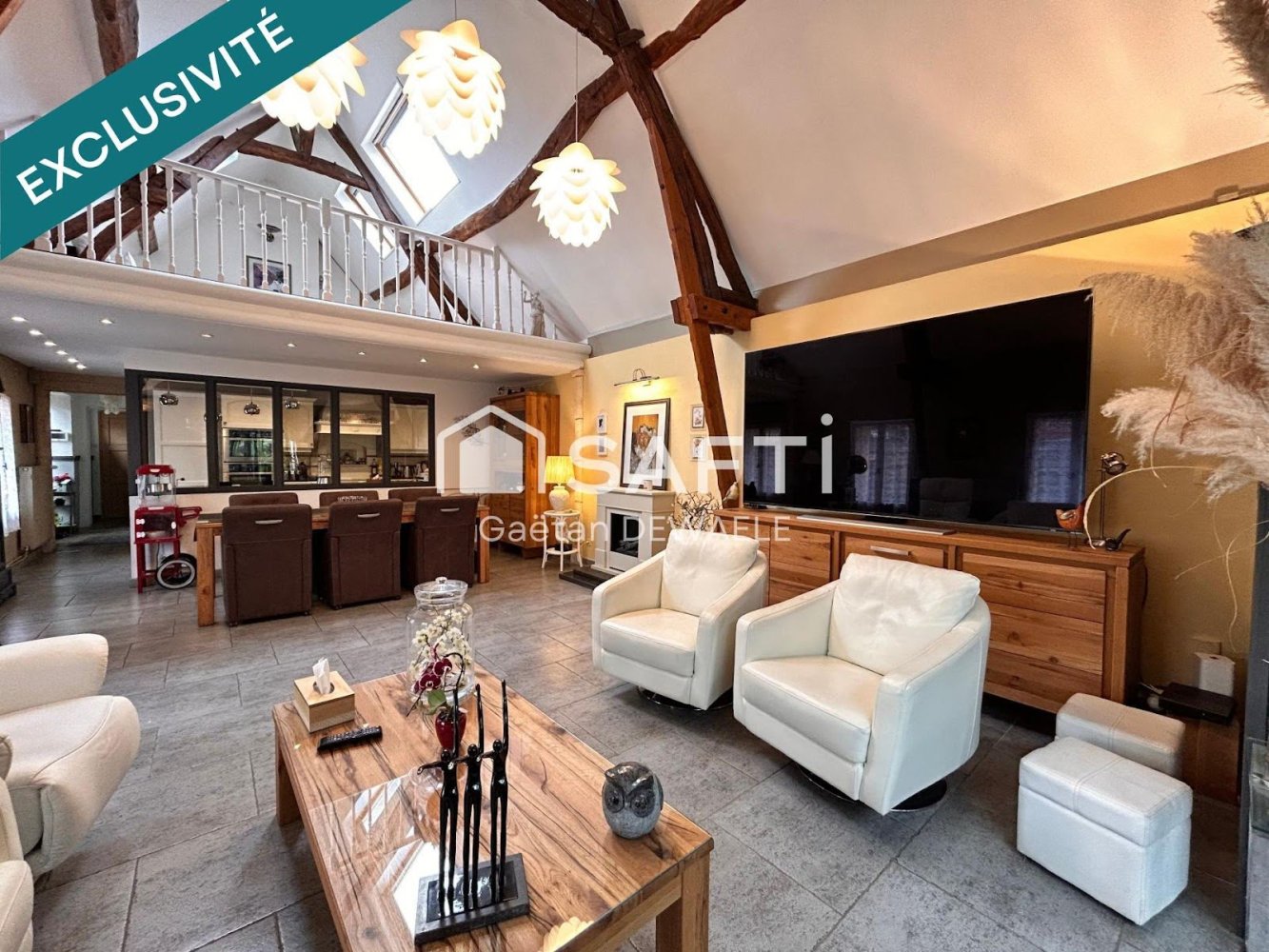 4 Schlafzimmer Haus in Roeulx, France, Nr. 254610