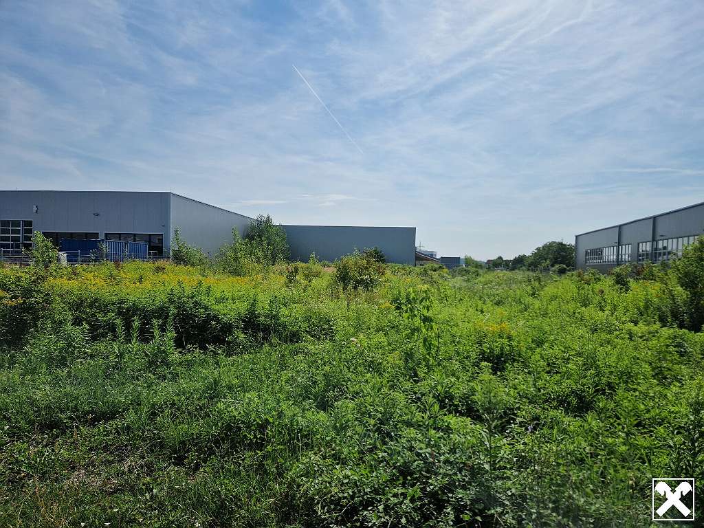  Land in Korneuburg, Austria No. 14428