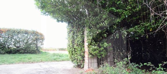 5 rooms House in Carpi, Italy No. 28689 24