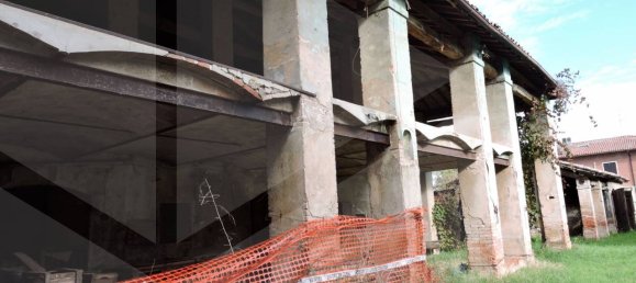 5 rooms House in Carpi, Italy No. 28689 23