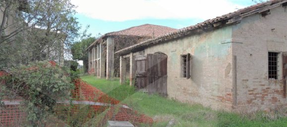 5 rooms House in Carpi, Italy No. 28689 15