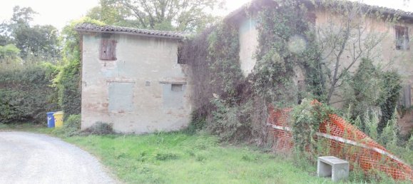 5 rooms House in Carpi, Italy No. 28689 17