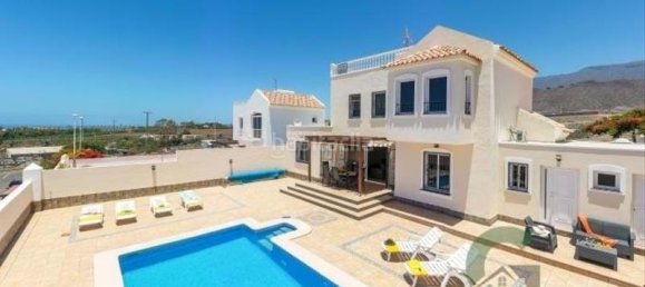 6 Schlafzimmer Villa in Adeje, Spain, Nr. 28014 2
