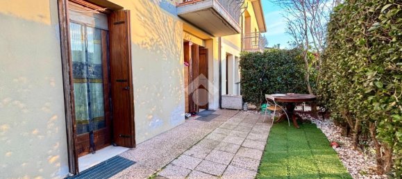 2 rooms Apartment in Loria, Italy No. 4734 25