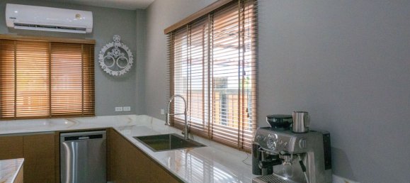 4 bedrooms Villa for sale in Pattaya, Chonburi, Eastern Thailand, Thailand № 83402 10