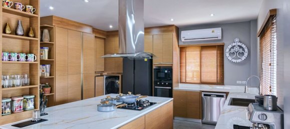 4 bedrooms Villa for sale in Pattaya, Chonburi, Eastern Thailand, Thailand № 83402 4