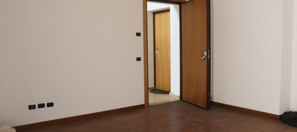 Apartamento de 3 habitaciónes en Cesano Maderno, Italy No. 51401 17