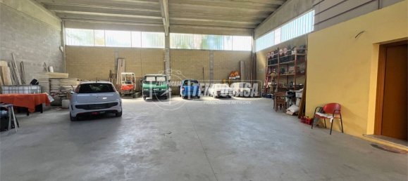 400m² Warehouse in Gualtieri, Italy No. 338818 6