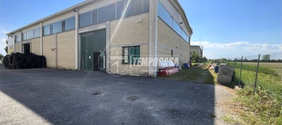400m² Warehouse in Gualtieri, Italy No. 338818 2
