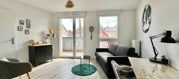 Studio in Amiens, France No. 263345 2