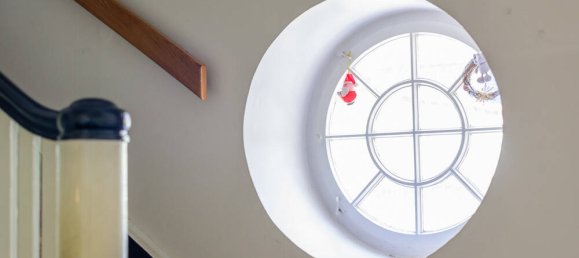 Villa de 5 dormitorios en Frankfurt am Main, Germany No. 40652 2