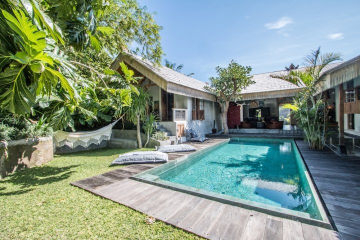 4 Schlafzimmer Villa in Canggu, Indonesia, Nr. 3527