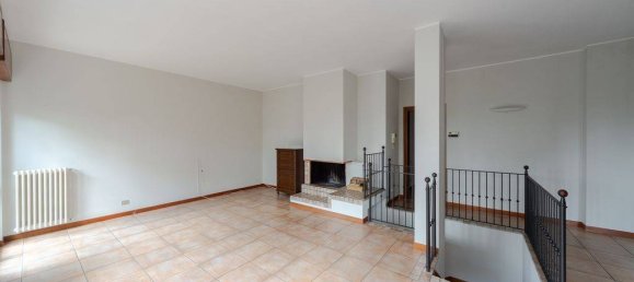 3 bedrooms Villa in Sirtori, Italy No. 263566 5