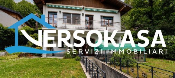 3 bedrooms Villa in Sirtori, Italy No. 263566 2