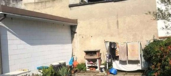 3 bedrooms Apartment in Gorla Minore, Italy No. 372608 7