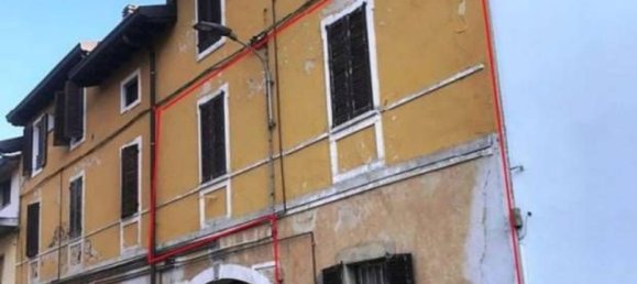 3 bedrooms Apartment in Gorla Minore, Italy No. 372608 9