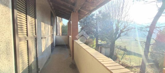 Casa de 14 divisões em Brignano Frascata, Italy N.º 25253 8