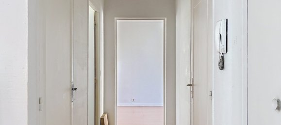 2 bedrooms Apartment in Montargis, France No. 279971 9