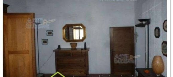 5 rooms Apartment in Pennabilli, Italy No. 11477 4