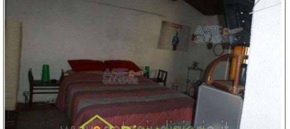 5 rooms Apartment in Pennabilli, Italy No. 11477 3