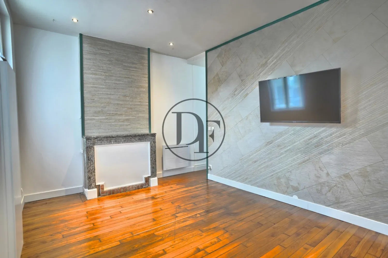 1 bedroom Apartment in Hericy, France No. 321551