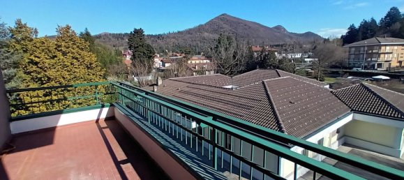 4-salle Appartement à Induno Olona, Italy No. 2331 28