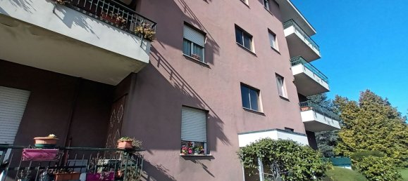 4-salle Appartement à Induno Olona, Italy No. 2331 5