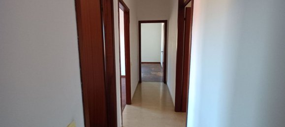 4-salle Appartement à Induno Olona, Italy No. 2331 24