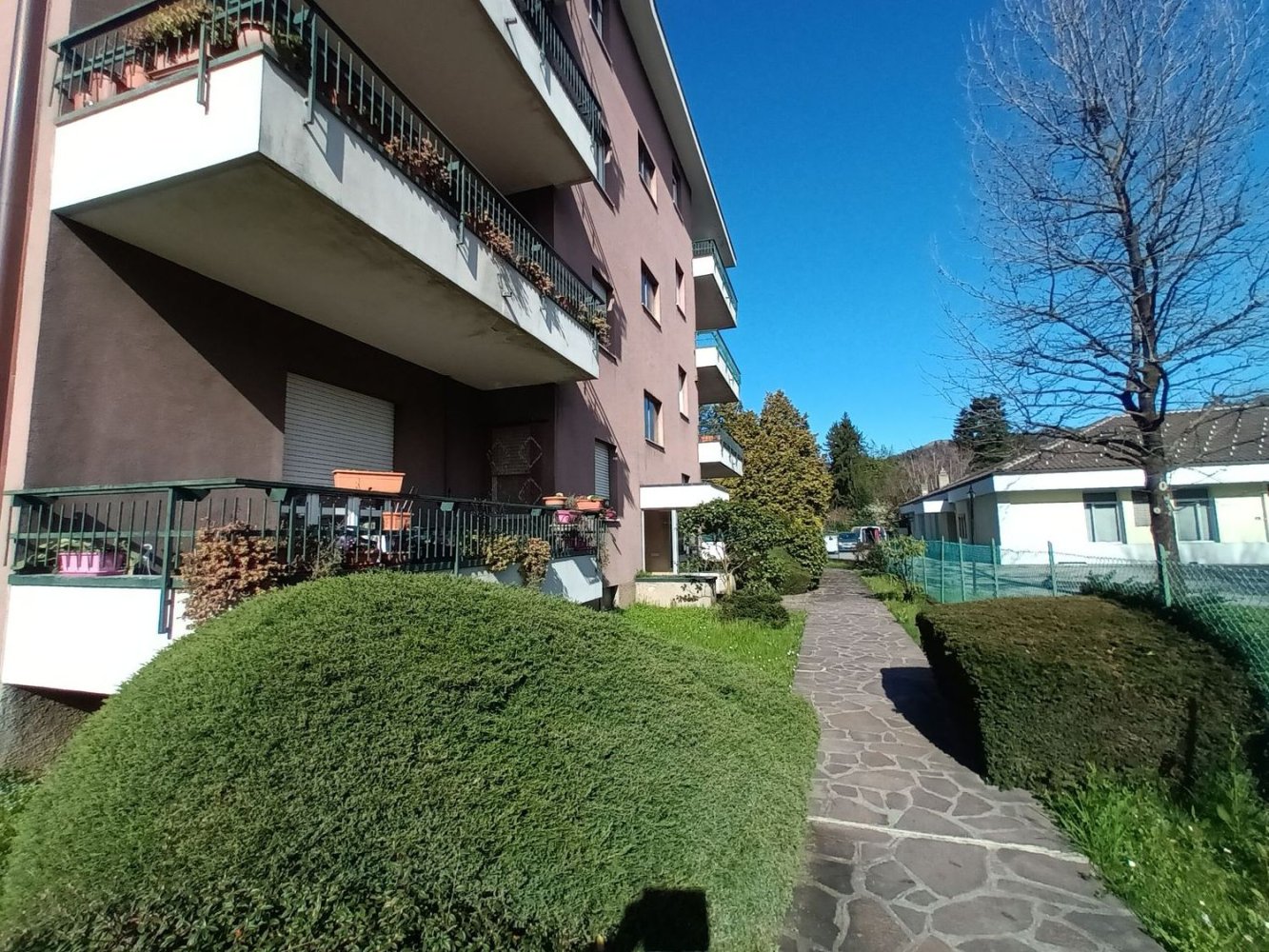 4-salle Appartement à Induno Olona, Italy No. 2331