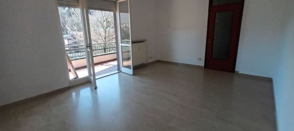 4-salle Appartement à Induno Olona, Italy No. 2331 9