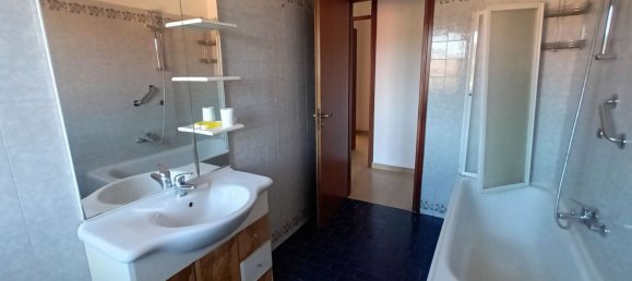 4-salle Appartement à Induno Olona, Italy No. 2331 25